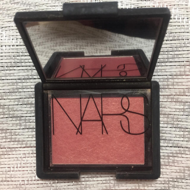 NARS(ナーズ)のNARSチーク☆4013☆人気色 コスメ/美容のベースメイク/化粧品(チーク)の商品写真