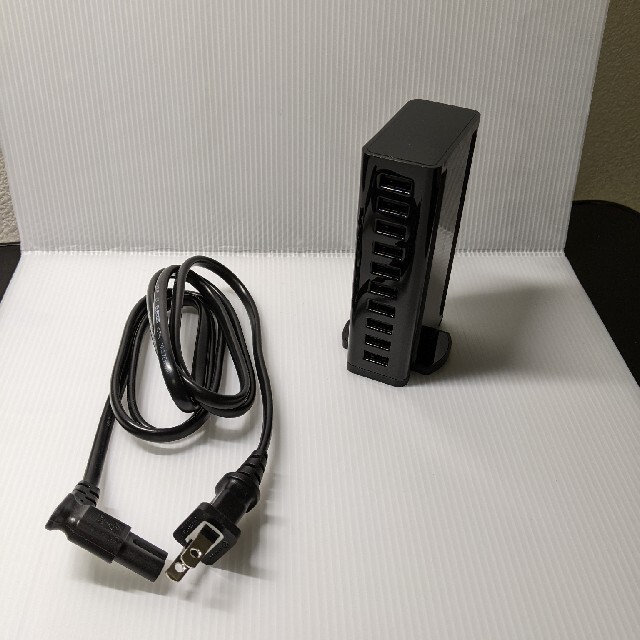 ELECOM(エレコム)のエレコム USB-A 10ポート充電器 60W AC電源タイプ スマホ/家電/カメラのPC/タブレット(PC周辺機器)の商品写真