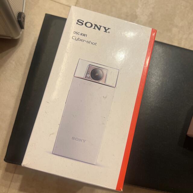 SONY(ソニー)のsony cyber-shot ビューティーカメラ スマホ/家電/カメラのカメラ(コンパクトデジタルカメラ)の商品写真