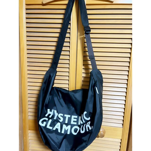 HYSTERIC GLAMOUR(ヒステリックグラマー)のHYSTERIC GLAMOUR　ロゴクロスボディバッグ レディースのバッグ(ボディバッグ/ウエストポーチ)の商品写真