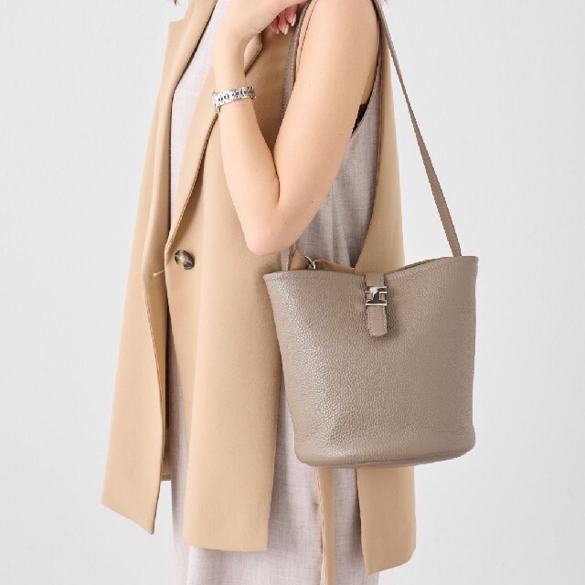IACUCCI テア S CERVO モカ ショルダーバッグ イアクッチ | itbtuban.ac.id