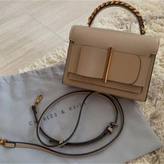Charles and Keith - チャールズアンドキース ショルダーバッグ