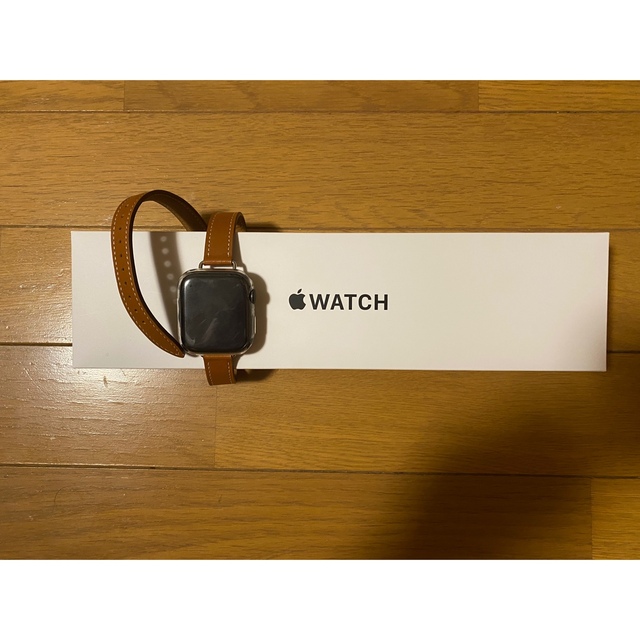 Apple Watch(アップルウォッチ)のApple Watch SE 本体　44ミリ　GPSモデル　スペースグレー メンズの時計(腕時計(デジタル))の商品写真