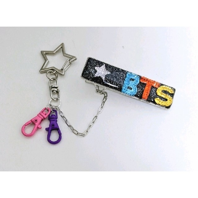 BTS/バンタン✨ハンドメイド/レジンキークリップ ハンドメイドのアクセサリー(キーホルダー/ストラップ)の商品写真