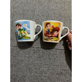 フジヤ(不二家)のペコちゃん　マグカップ　不二家　２個セット(グラス/カップ)