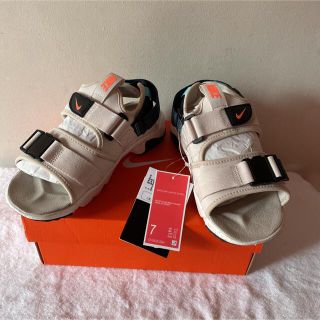 ナイキ(NIKE)の新品　WMNS NIKE CANYON SANDAL キャニオン　サンダル(サンダル)