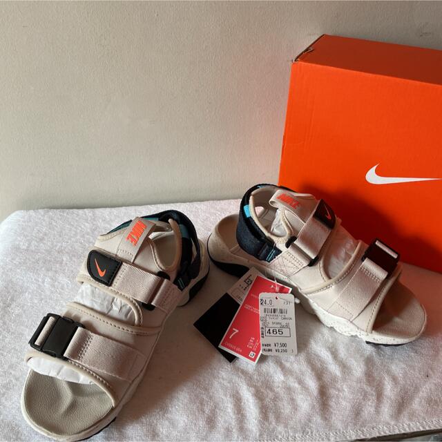 NIKE(ナイキ)の新品　WMNS NIKE CANYON SANDAL キャニオン　サンダル レディースの靴/シューズ(サンダル)の商品写真