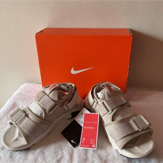 ナイキ(NIKE)の新品　WMNS NIKE CANYON SANDAL キャニオン　サンダル(サンダル)