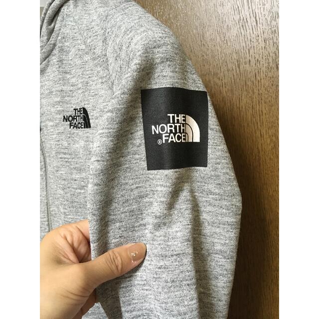 THE NORTH FACE - ザノースフェイス キッズ140グレーパーカーの通販 by