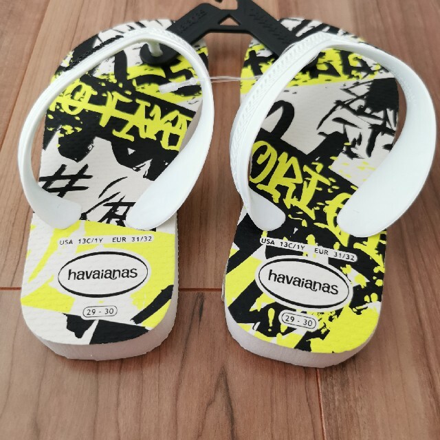 havaianas(ハワイアナス)の新品　ハワイアナス　キッズ　19 19.5　ビーサン　男の子 キッズ/ベビー/マタニティのキッズ靴/シューズ(15cm~)(サンダル)の商品写真