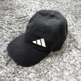 アディダス(adidas)の【adidas】美品！キャップ(キャップ)