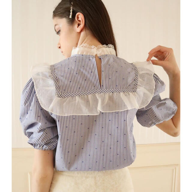 épine(エピヌ)のepine dot see-through frill blouse レディースのトップス(シャツ/ブラウス(半袖/袖なし))の商品写真