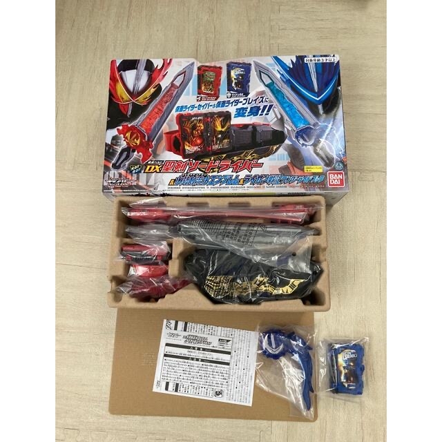 仮面ライダーセイバー　DX玩具