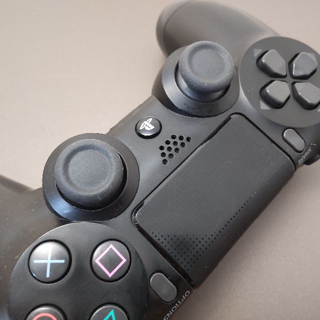 PlayStation4(プレイステーション4)の安心の整備済み！◆PS4コントローラー DUALSHOCK4◆中古◆93 エンタメ/ホビーのゲームソフト/ゲーム機本体(その他)の商品写真