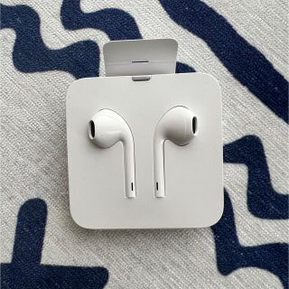 アップル(Apple)のApple正規品　イヤホン(ヘッドフォン/イヤフォン)