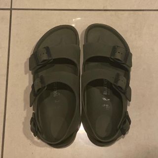 ビルケンシュトック(BIRKENSTOCK)のビルケンシュトック　BIRKENSTOCK サンダル 22cm カーキ(サンダル)