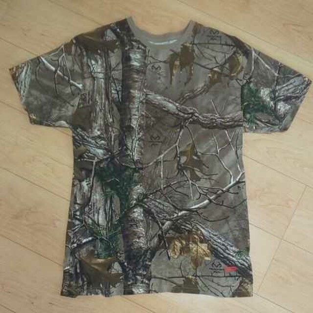 Supreme(シュプリーム)の【未使用】Supreme Hanes REALTREE メンズのトップス(Tシャツ/カットソー(半袖/袖なし))の商品写真