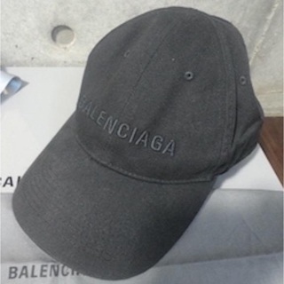 バレンシアガ(Balenciaga)の青山直営店購入BALENCIAGAバレンシアガ キャップ 希少 キャップ 黒ロゴ(キャップ)