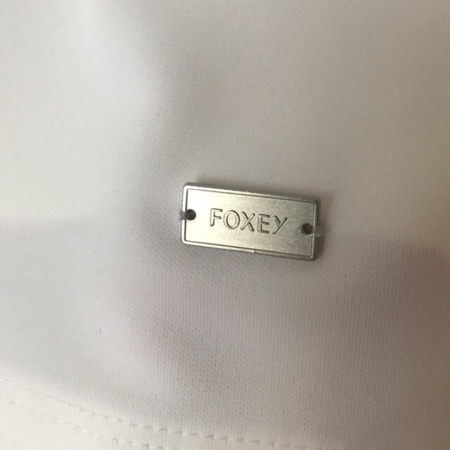 FOXEY(フォクシー)のフォクシー　Tシャツ レディースのトップス(Tシャツ(半袖/袖なし))の商品写真