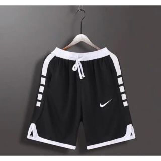 ナイキ(NIKE)の入荷しました！　新品未使用　2XL ハーフパンツ　タグ付き(ショートパンツ)