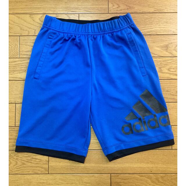 adidas(アディダス)のアディダスハーフパンツ　150サイズ キッズ/ベビー/マタニティのキッズ服男の子用(90cm~)(パンツ/スパッツ)の商品写真