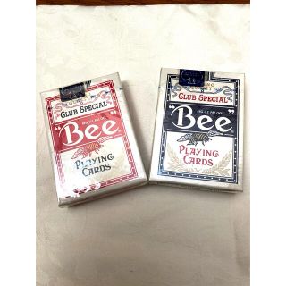 値下げ中❗️新品　未開封　Bee   トランプ　赤＆黒(トランプ/UNO)