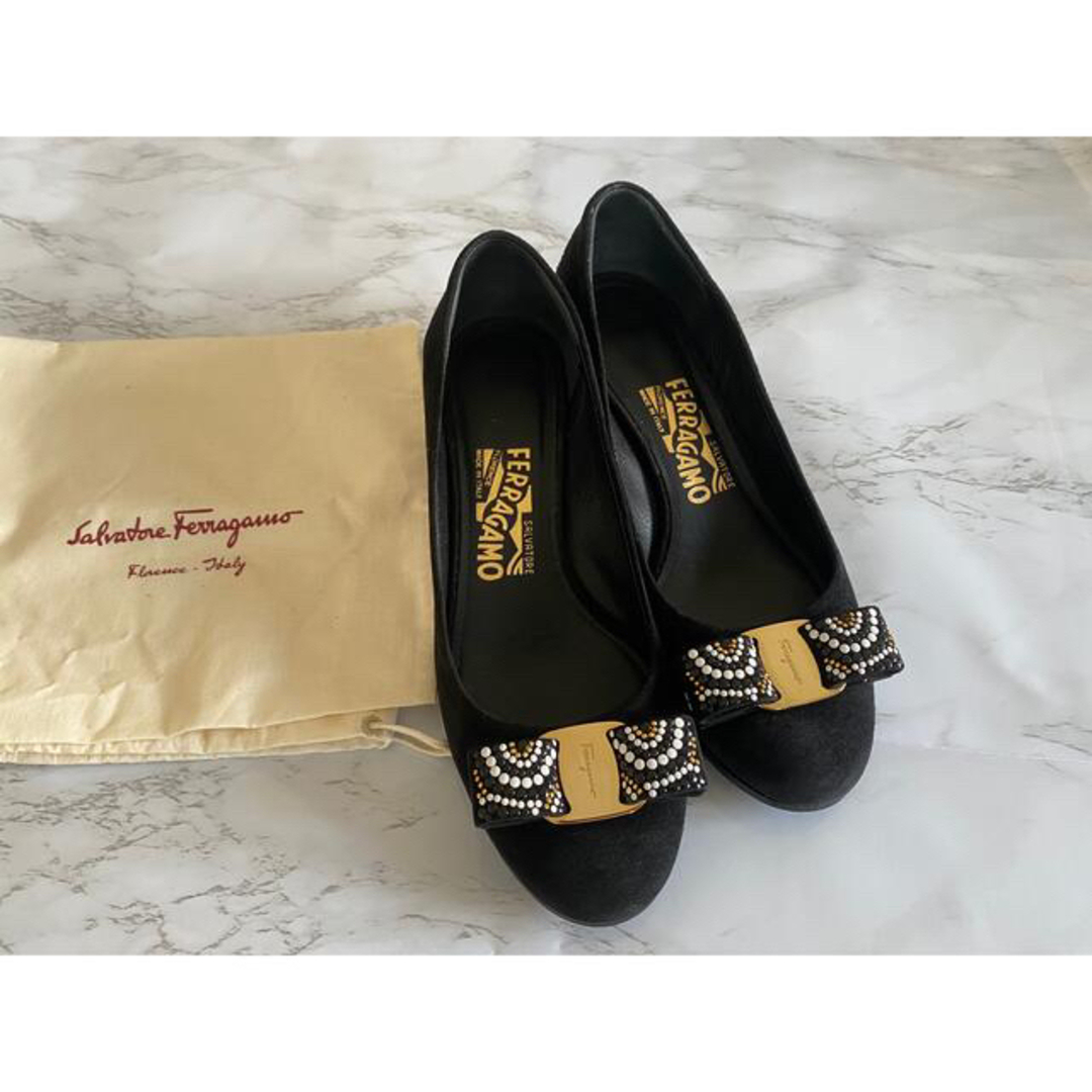 お値下げ‼️✨美品✨Salvatore Ferragamo????パンプス