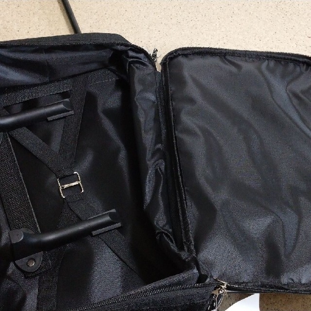 Disney(ディズニー)のDisney 折り畳みキャリーバッグ レディースのバッグ(スーツケース/キャリーバッグ)の商品写真