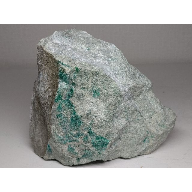 カチ割 1.2kg S 翡翠 ヒスイ 翡翠原石 原石 鉱物 鑑賞石 自然石 誕生