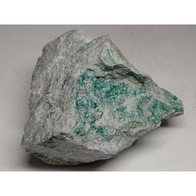 カチ割 1.2kg S 翡翠 ヒスイ 翡翠原石 原石 鉱物 鑑賞石 自然石 誕生