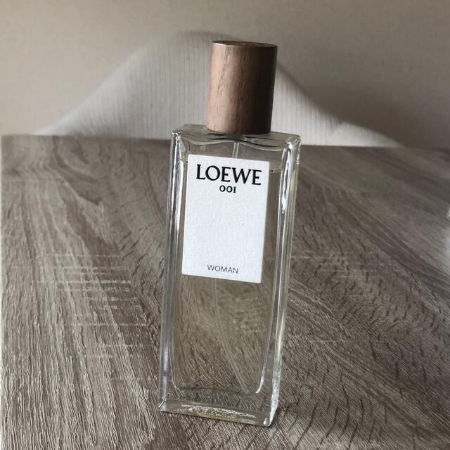 LOEWE(ロエベ)のロエベ001 ウーマン　オードゥパルファン　50ml コスメ/美容の香水(香水(女性用))の商品写真