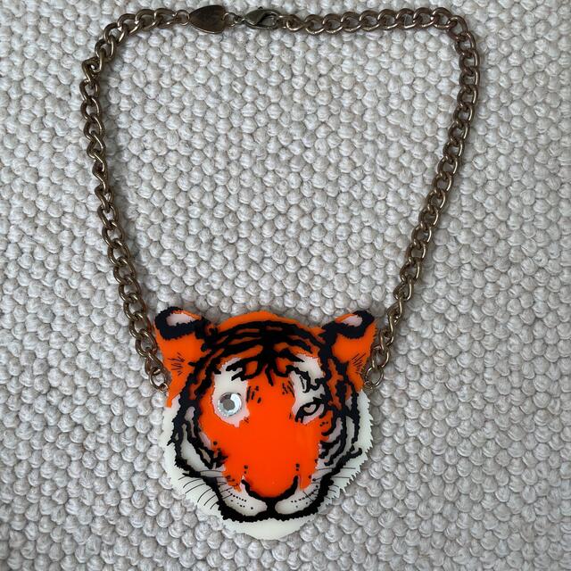 BEAMS(ビームス)のTatty Devine ペンダント tiger メンズのアクセサリー(ネックレス)の商品写真