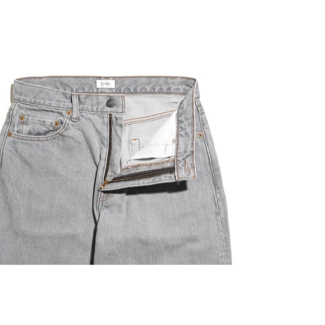 COMOLI(コモリ)のCIOTA インディゴ スビンコットン 13,5oz ワイドテーパードデニム メンズのパンツ(デニム/ジーンズ)の商品写真