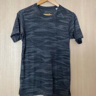 アディダス(adidas)のアディダスTシャツ(Tシャツ/カットソー(半袖/袖なし))