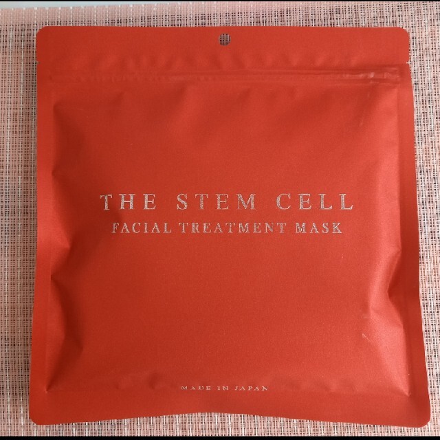 新品★THE STEM CELLフェイスマスク　30枚入り　7480円 コスメ/美容のスキンケア/基礎化粧品(パック/フェイスマスク)の商品写真