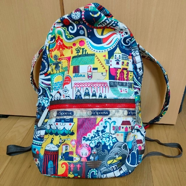 LeSportsac(レスポートサック)のLeSportsac Artist in residenceリュック　中古美品 レディースのバッグ(リュック/バックパック)の商品写真