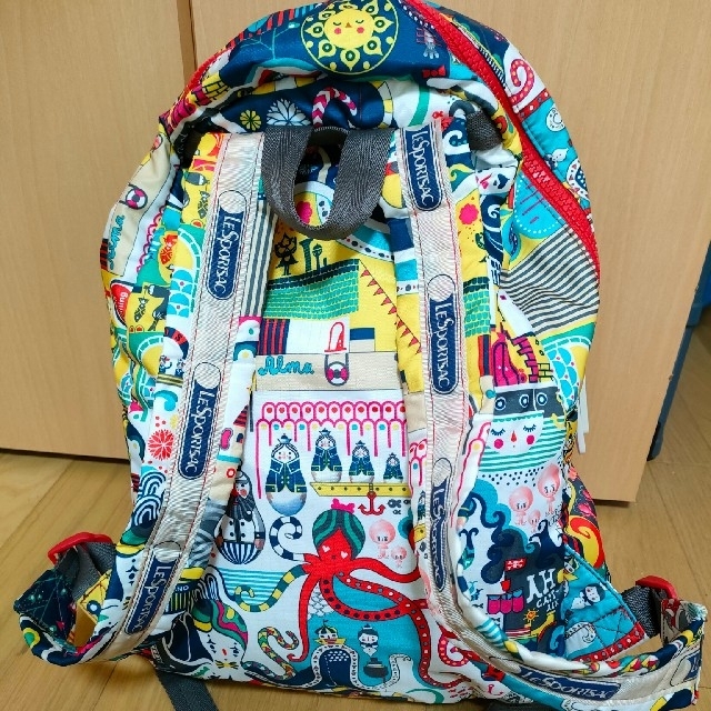 LeSportsac(レスポートサック)のLeSportsac Artist in residenceリュック　中古美品 レディースのバッグ(リュック/バックパック)の商品写真