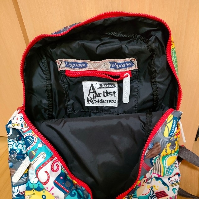 LeSportsac(レスポートサック)のLeSportsac Artist in residenceリュック　中古美品 レディースのバッグ(リュック/バックパック)の商品写真