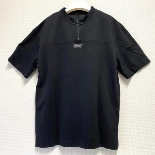 リーボック(Reebok)の【ほぼ新品】Reebok ジップアップTシャツ 黒 XL(Tシャツ/カットソー(半袖/袖なし))