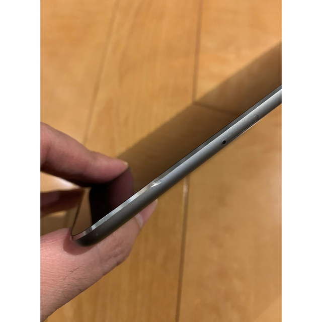 Apple(アップル)のiPad air2 16gb スペースグレー au版 スマホ/家電/カメラのPC/タブレット(タブレット)の商品写真