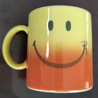 ロンハーマン(Ron Herman)のロンハーマンマグカップ ③黄色+オレンジ バイカラー(グラス/カップ)