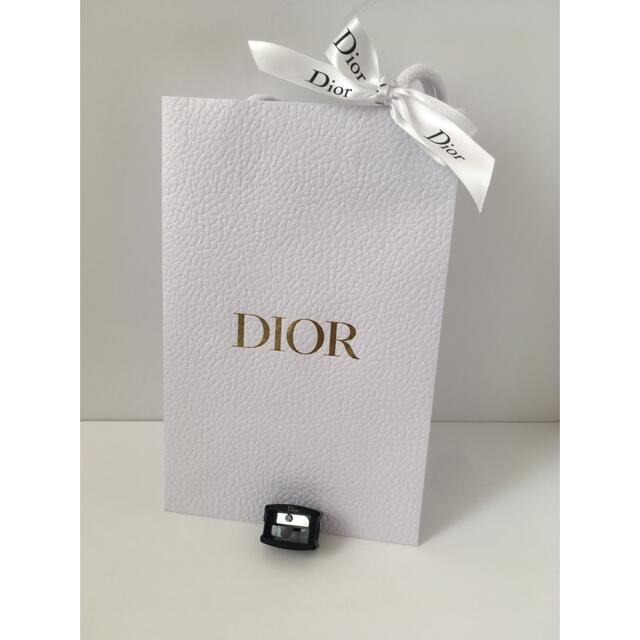 Dior(ディオール)の【新品】Dior  シャープナーとカプチュールトータルサンプル、紙袋つき コスメ/美容のスキンケア/基礎化粧品(フェイスクリーム)の商品写真