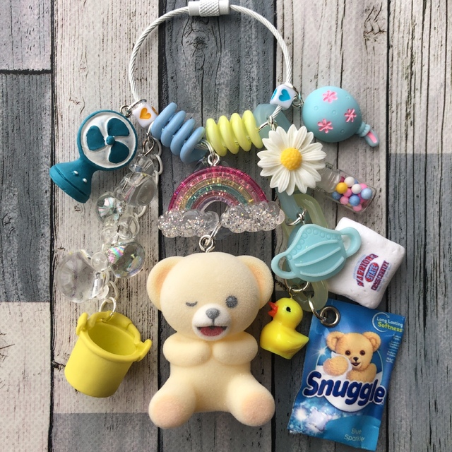 ふわふわファーファ????ハンドメイド キーホルダー