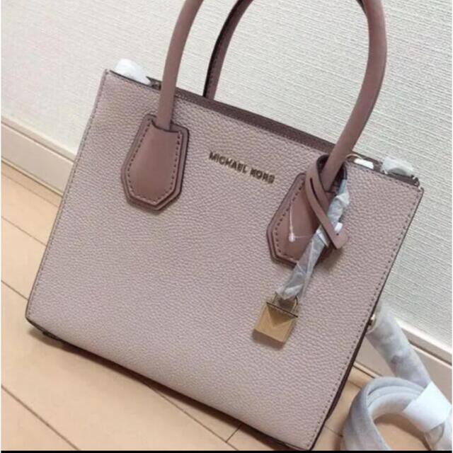 Michael Kors(マイケルコース)の新品未使用タグ付き　マイケルコースアコーディオン レディースのバッグ(ハンドバッグ)の商品写真