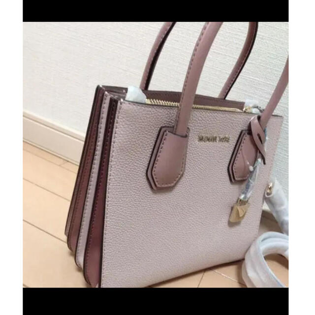 Michael Kors(マイケルコース)の新品未使用タグ付き　マイケルコースアコーディオン レディースのバッグ(ハンドバッグ)の商品写真