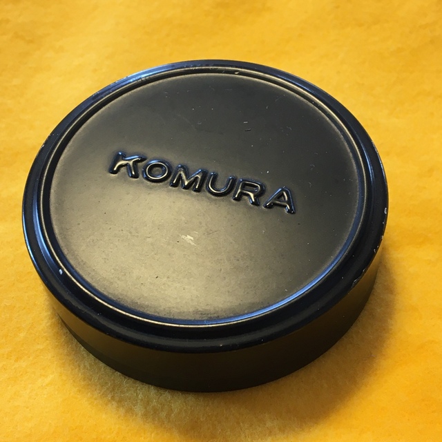 LEICA(ライカ)のKOMURA ビンテージ メタル レンズキャップ ×2個 スマホ/家電/カメラのカメラ(レンズ(単焦点))の商品写真