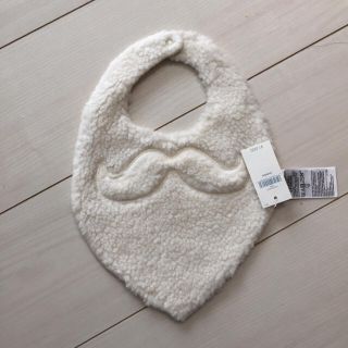 ベビーギャップ(babyGAP)の新品♡もこもこスタイ(ベビースタイ/よだれかけ)