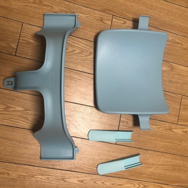 Stokke(ストッケ)のストッケ　STOKKE トリップトラップ ベビーセット　アクアブルー キッズ/ベビー/マタニティの寝具/家具(その他)の商品写真