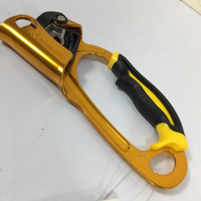 PETZL(ペツル)のペツル アッセンション R 右手用 アッセンダー PETZL B17ARA ゴー スポーツ/アウトドアのアウトドア(登山用品)の商品写真