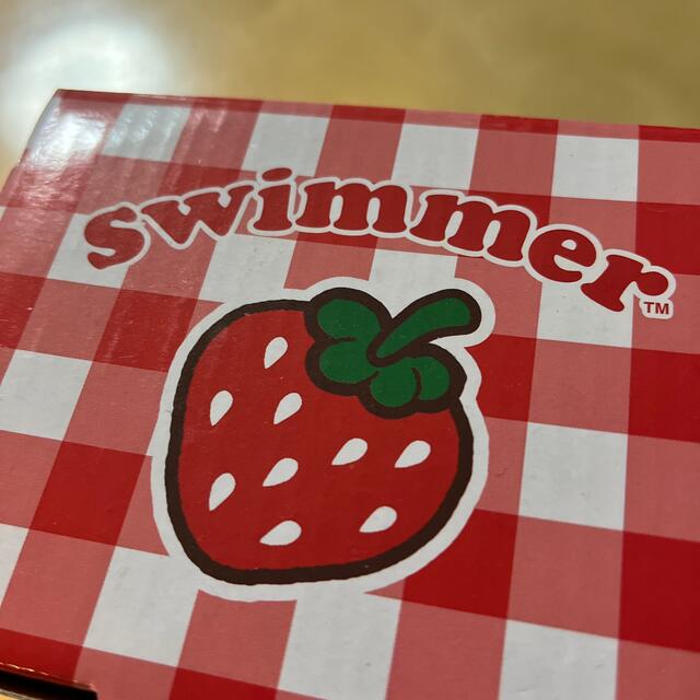 SWIMMER(スイマー)のマグカップ　カップ　スープカップ　swimmer いちごのカップ インテリア/住まい/日用品のキッチン/食器(グラス/カップ)の商品写真